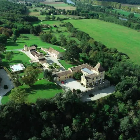 Gites Du Chateau Mont D'onel * Couze-et-Saint-Front