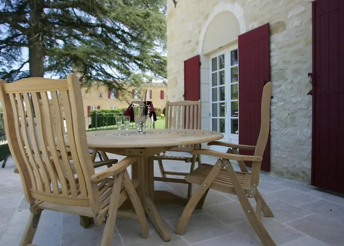 بيت ضيافة Du Chateau Mont D'onel Couze-et-Saint-Front